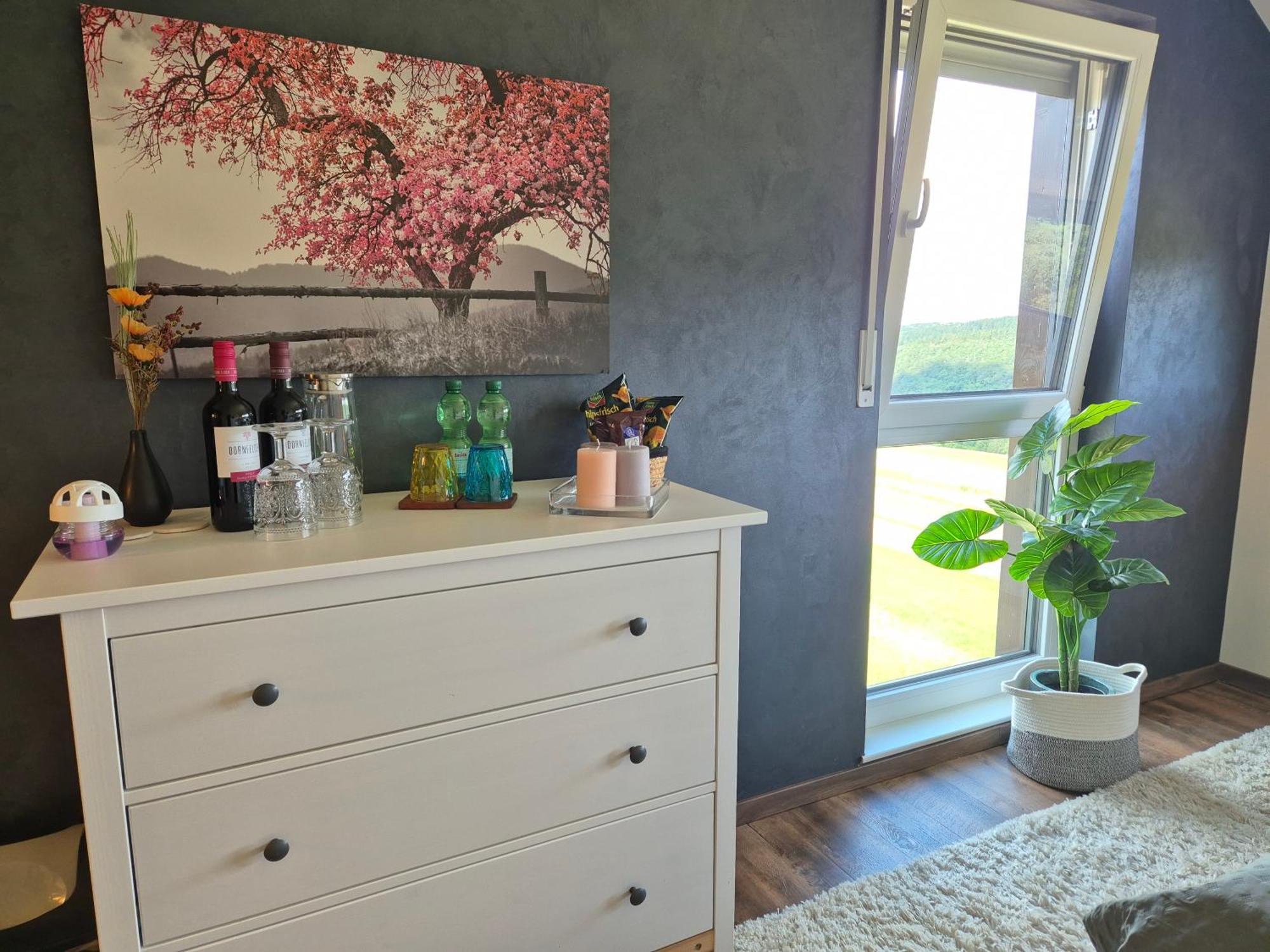 Serenity Vista Retreat Bnb Bescheid 외부 사진
