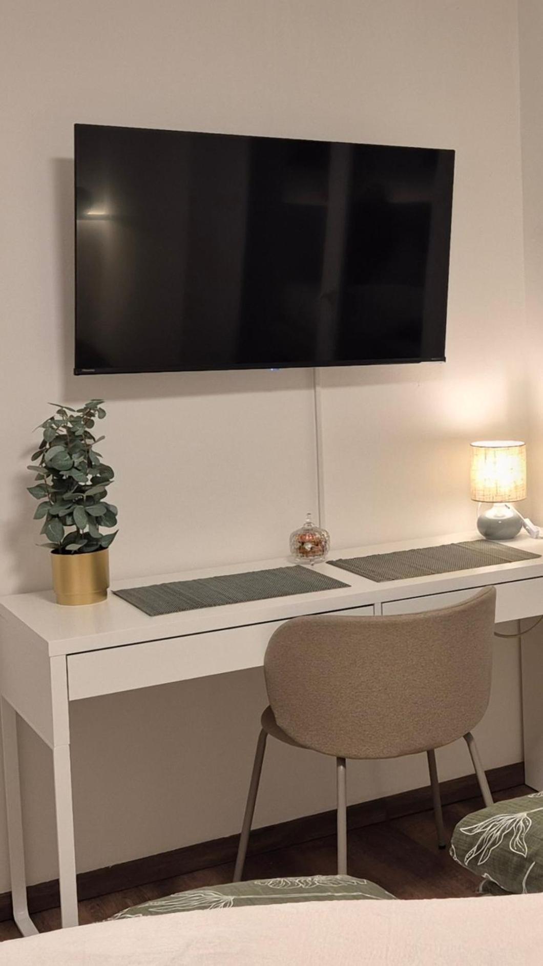 Serenity Vista Retreat Bnb Bescheid 외부 사진